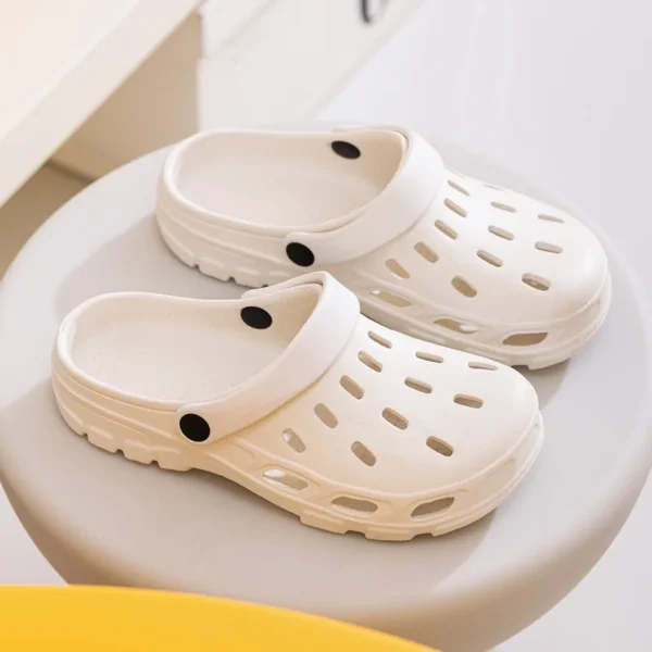 Bebealy Fashion Women Slippers Women Clogs Slippers Outdoor EVA Women Beach Hole Slippers Indoor Nonslip Home Shower Slippers